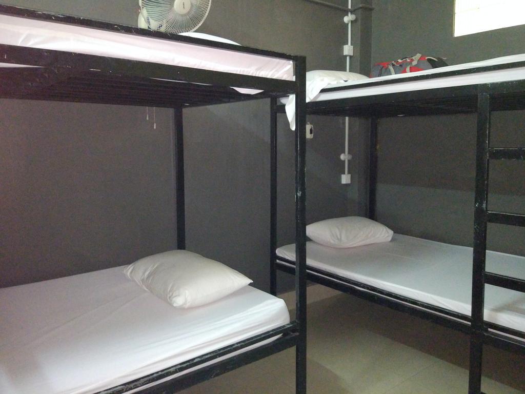Bird'S Nest Hostel Kampot Exterior foto